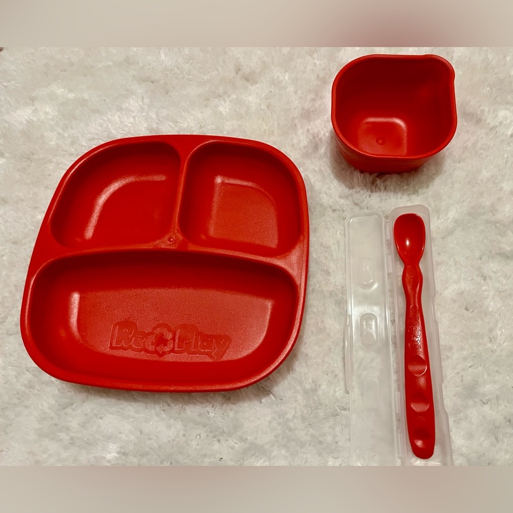 New - Replay baby / toddler feeding set - red divided plate, bowl & spoon set